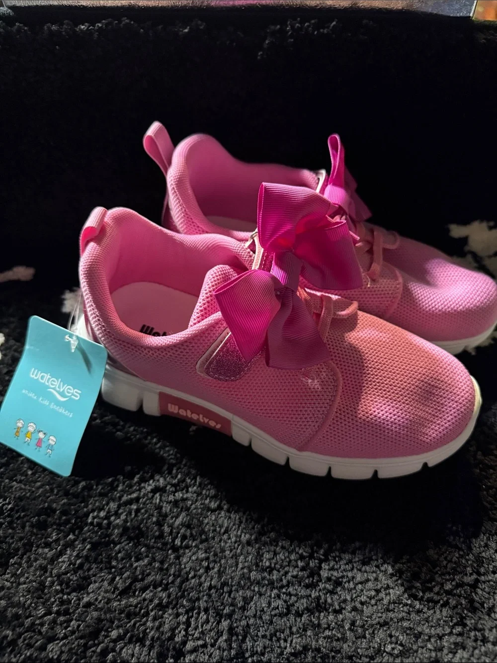 NWT size 35/3.5 US Girls' Pink Ribbon Athletic Sneakers
